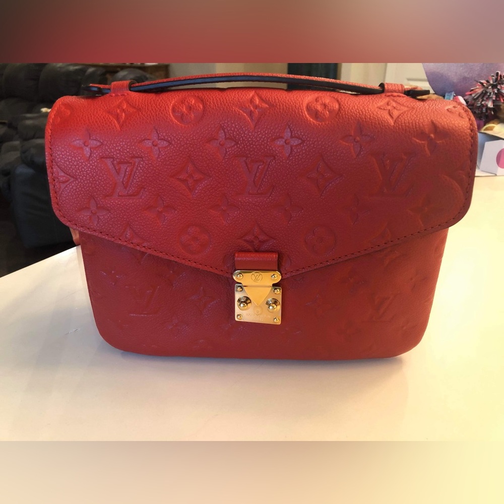 Pochette Metis Cerise